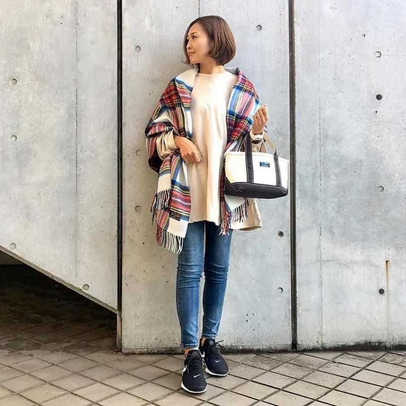 {{.FirstItem.Brand.Name}}({{.FirstItem.Brand.NameKana}})の「{{.FirstItem.Name}}」を使った{{.PostType}}
