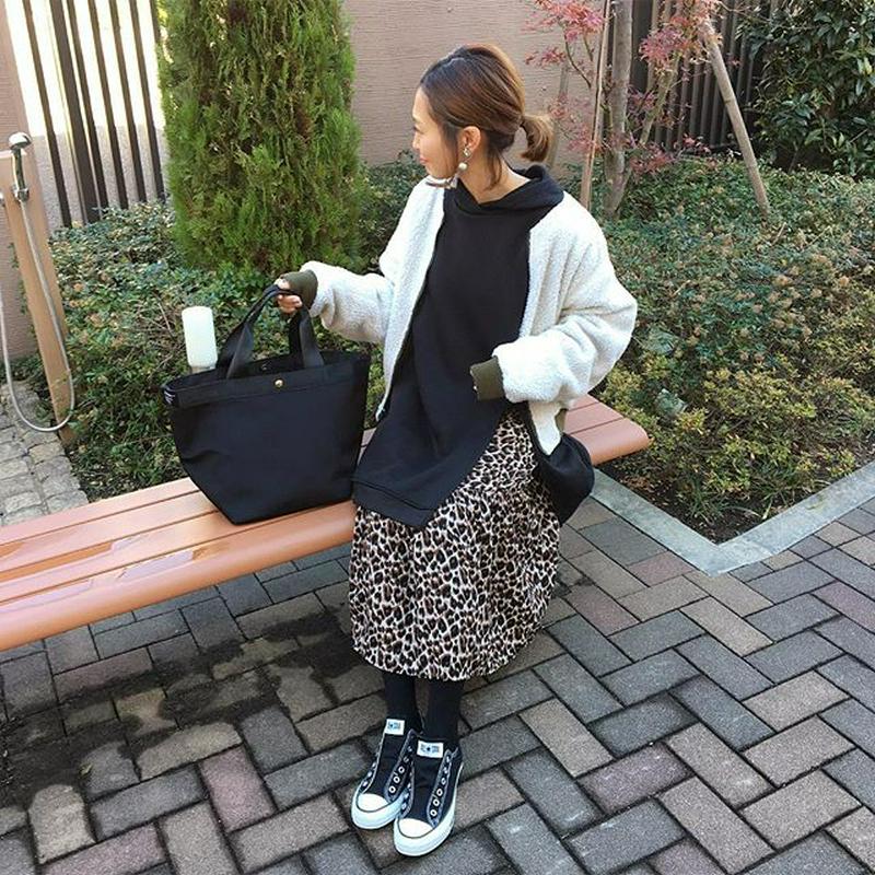 {{.FirstItem.Brand.Name}}({{.FirstItem.Brand.NameKana}})の「{{.FirstItem.Name}}」を使った{{.PostType}}