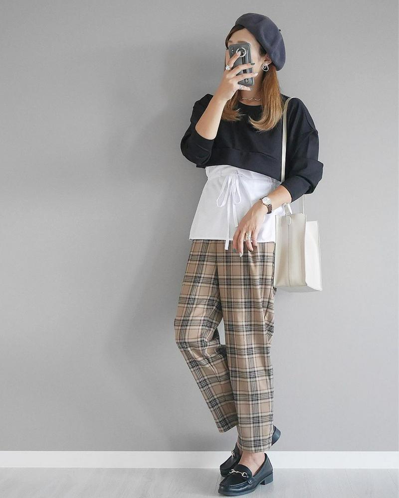 Arumlily(アロムリリィ)の「シャツコンビポンチプルオーバー」をあわせたコーディネートです