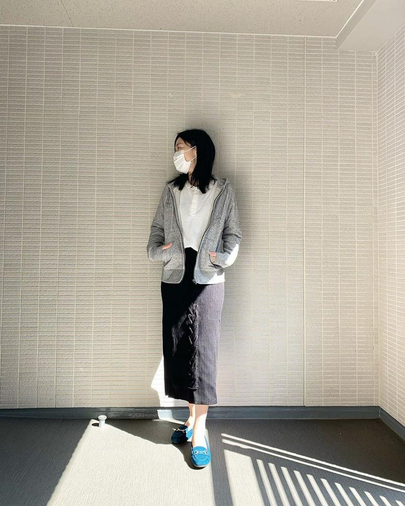 UNIQLO(ユニクロ)の「スウェットフルジップパーカ(長袖)」をあわせたコーディネートです