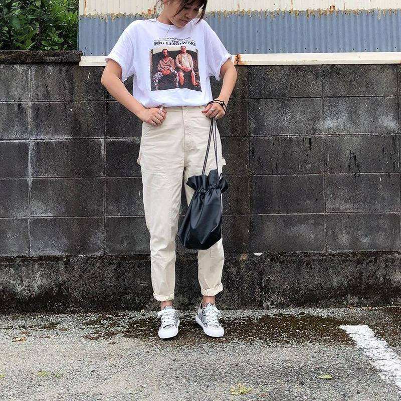 Yu Ramcy Zara ザラ の バルカナイズ製法ソール付きアニマル柄スニーカー をあわせたコーディネート Parte