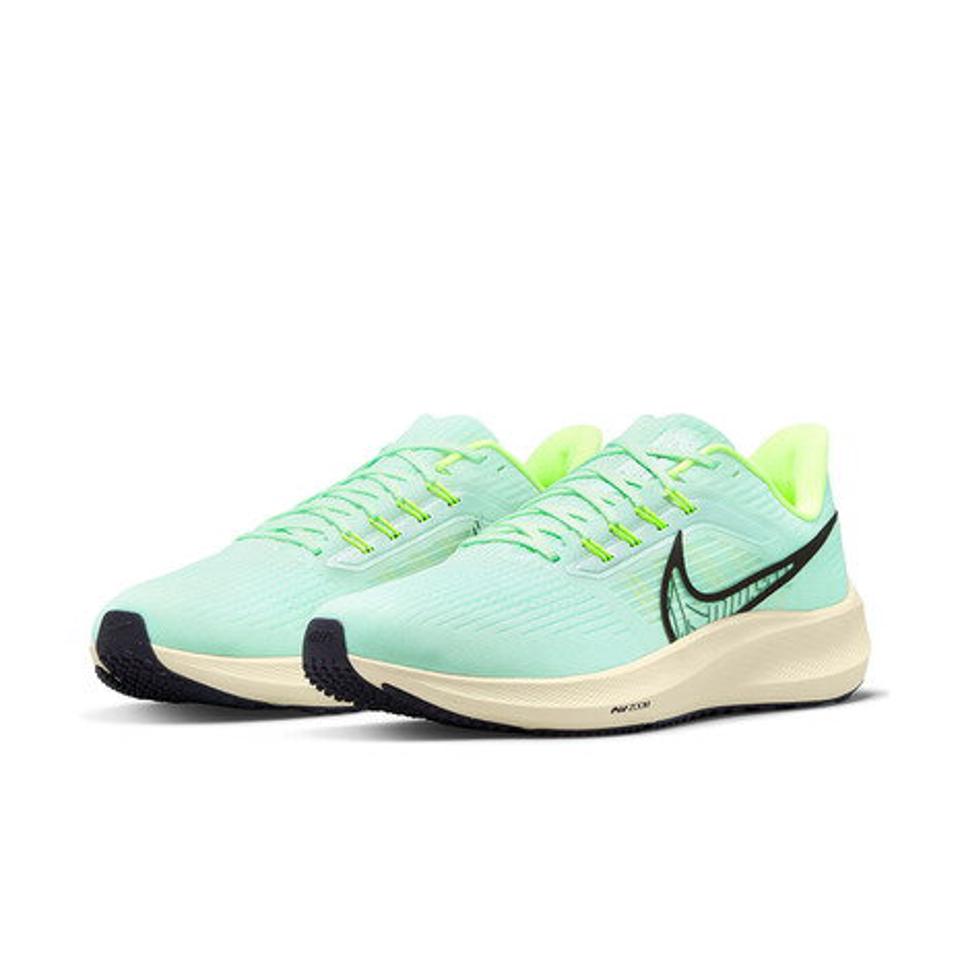 ナイキ（NIKE）（メンズ）エア ズーム ペガサス 39 グリーン 緑 DH4071 301ランニングシューズ ジョギングシューズ 運動靴 スポーツ スニーカー トレーニング
