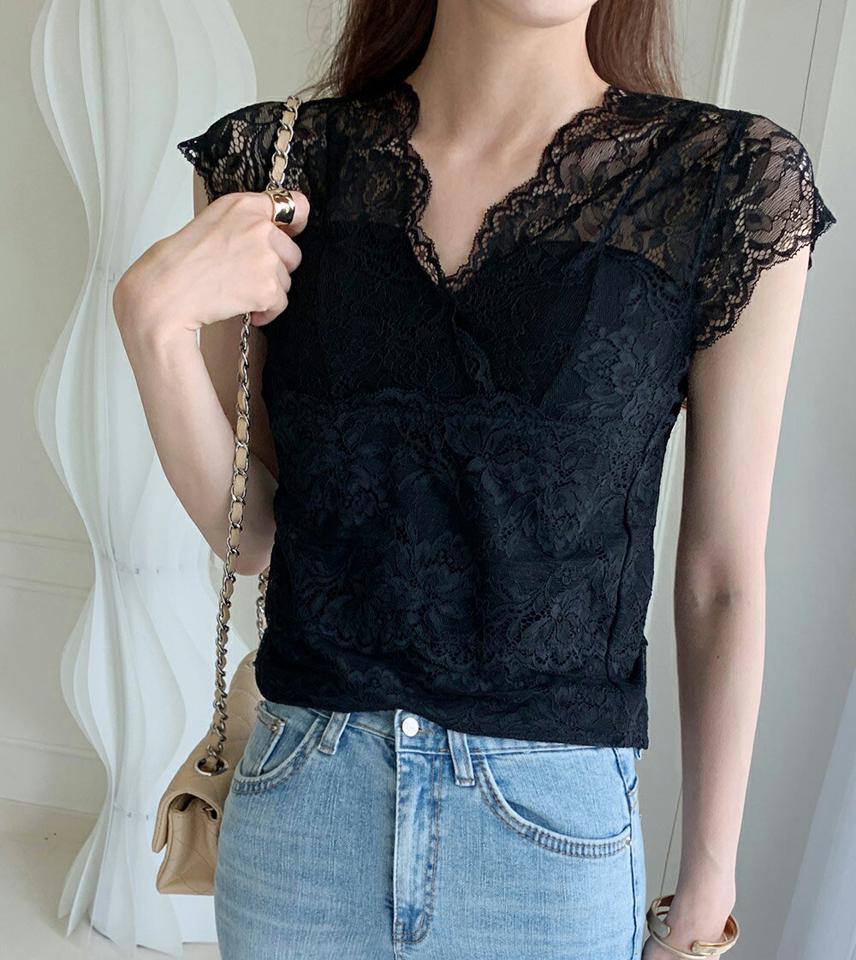 カップ付レースブラウス・b72773 レディース 【bl】ブラウス トップス 半袖 レース 柄 模様 透け感 シアー Vネック 鎖骨 デコルテ カップ付き 総レース フレンチスリーブ 春 夏 フェミニン 大人 黒 ブラック 韓国ファッション ハイホリHIHOLLI