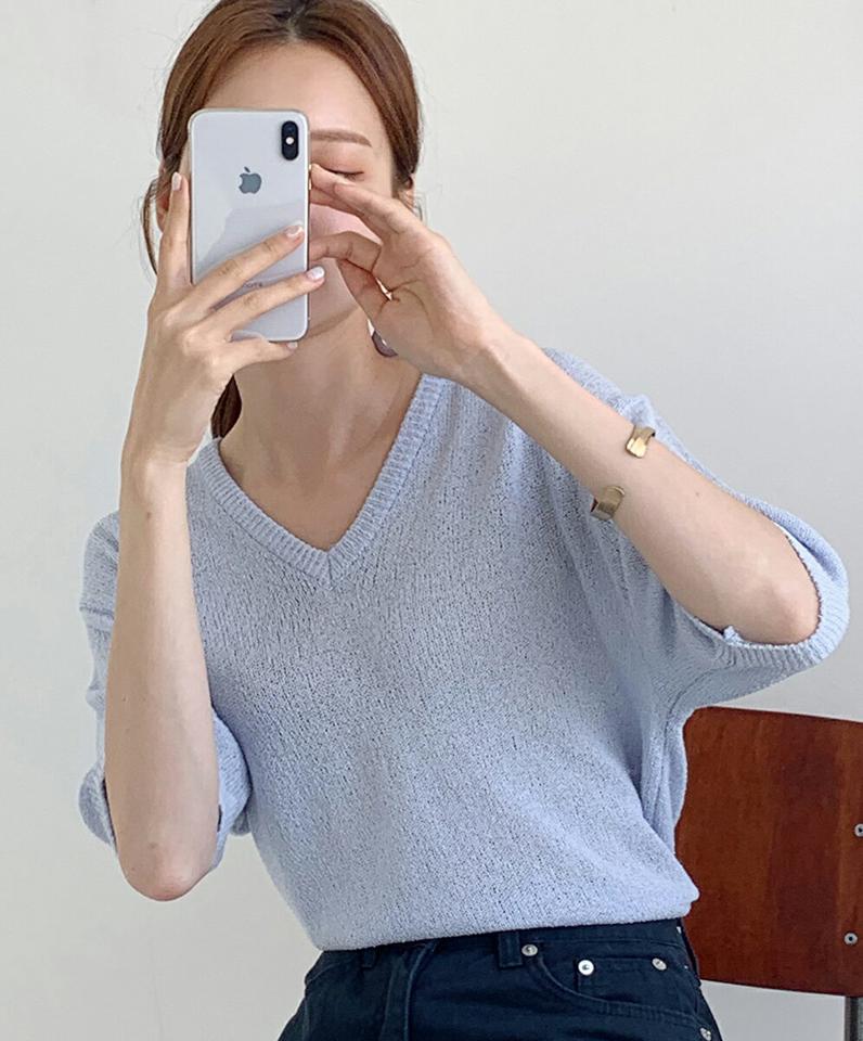 Vネック半袖ニット・t72757 レディース 【tops】トップス 半袖 ニット 単色 無地 シンプル ベーシック パステル Vネック 鎖骨 デコルテ ルーズ 二の腕カバー カラバリ 春 夏 フェミニン カジュアル 黄緑 韓国ファッション ハイホリHIHOLLI