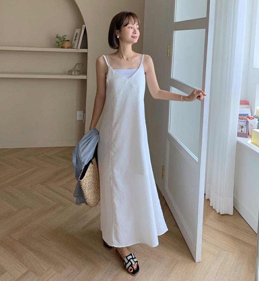バッククロスキャミワンピース・t01044 レディース 【ops】ワンピース ロング丈 スリーブレス ノースリーブ キャミソール クロス 単色 無地 シンプル フレア カジュアル Aライン バックシャン 白 ホワイト 夏 韓国ファッション