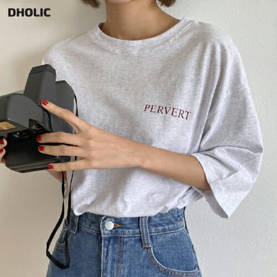 PERVERTロゴTシャツ・t01038 レディース 【tops】トップス Tシャツ 七分袖 七分丈 7分袖 7分袖 コットン 綿 ロゴ レタリング シンプル ワンポイント カジュアル ラウンドネック ラフ ロゴT ドロップショルダー 夏 韓国ファッション