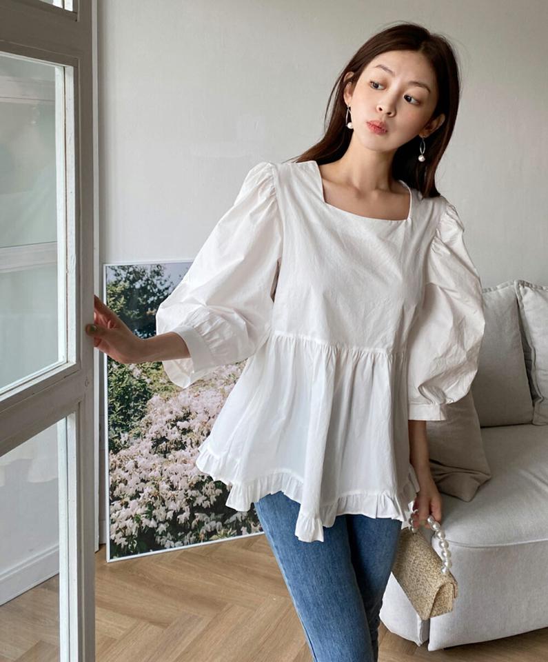 フリルペプラムブラウス・t01035 レディース 【bl】トップス ブラウス 七分袖 七分丈 7分袖 7分丈 ペプラムトップス フリル お腹カバー パフスリーブ ボリューム袖 二の腕カバー スクエアネック デコルテ インしないブラウス ホワイト 白 春 秋 韓国ファッション