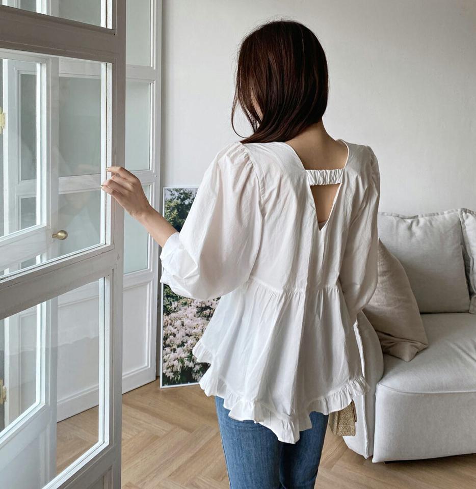 フリルペプラムブラウス・t01035 レディース 【bl】トップス ブラウス 七分袖 七分丈 7分袖 7分丈 ペプラムトップス フリル お腹カバー パフスリーブ ボリューム袖 二の腕カバー スクエアネック デコルテ インしないブラウス ホワイト 白 春 秋 韓国ファッション