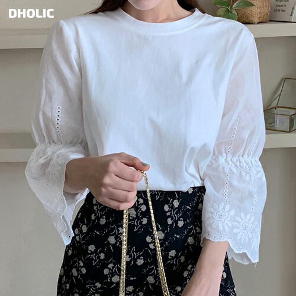 レーススリーブTシャツ・b01048 レディース 【tops】トップス Tシャツ 七分袖 七分丈 7分袖 7分丈 レース 袖コン フレアスリーブ ラウンドネック フェミニン かわいい 可愛い 白 ホワイト 花柄 アイレットレース スカラップヘム 春 秋 韓国ファッション