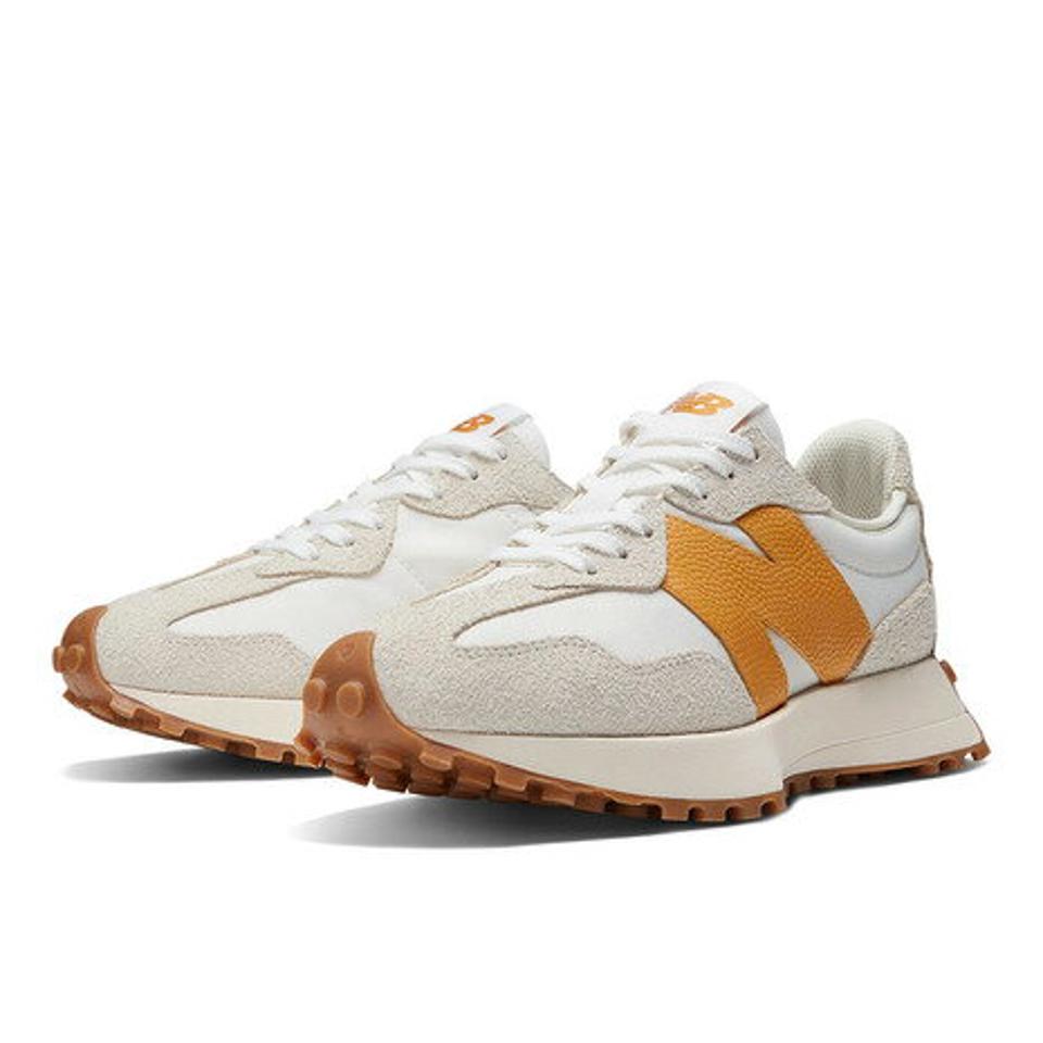 【2/25〜2/26 48h限定 エントリー＆対象4店舗買い回りで最大P10倍！】ニューバランス（new balance）（レディース）スニーカー 327 オフホワイト WS327BY B ビッグロゴ スエード 厚底 くすみカラー マスタード 通学 通勤