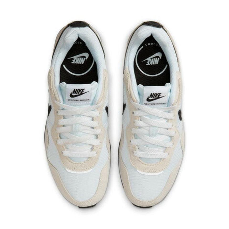 ナイキ（NIKE）（レディース）ベンチャー ランナー ホワイト ブラック 白 黒 CK2948-110 スニーカー スポーツシューズ カジュアル 靴 通勤 通学 シンプル