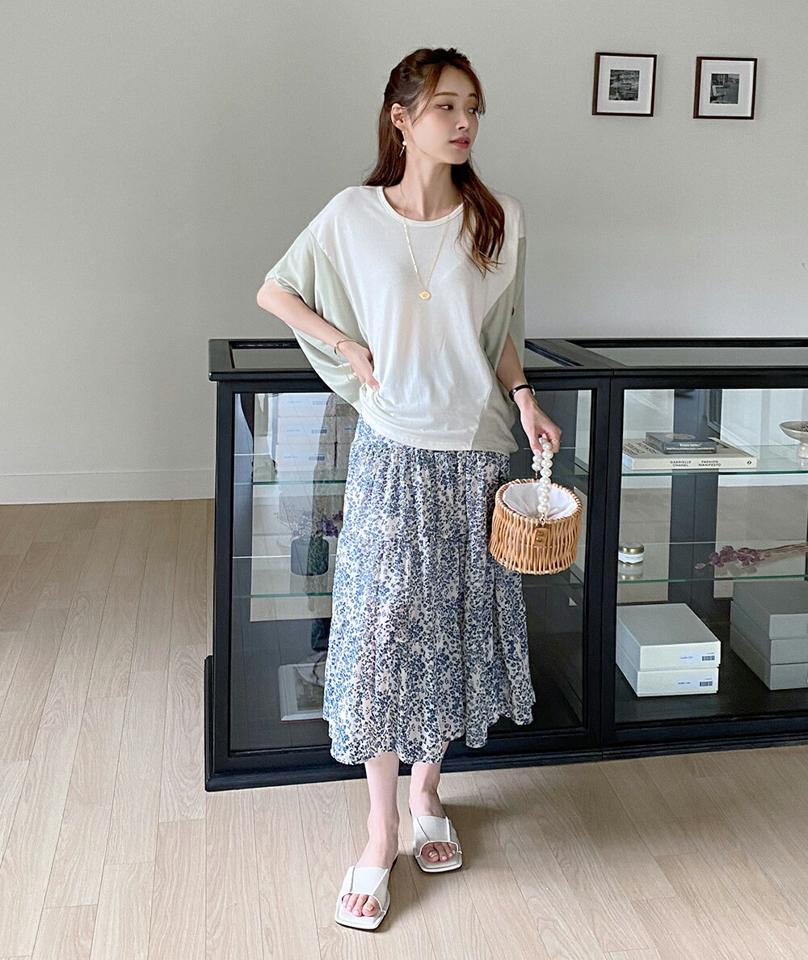 小花柄ティアードスカート・b00917 レディース 【sk】スカート ロング丈 柄 模様 花柄 総柄 小花柄 ティアード フレア ウエストゴム 楽ちん ゆったり 体型カバー 春 夏 フェミニン 大人 モノトーン 黒 ブラック 韓国ファッション ハイホリHIHOLLI