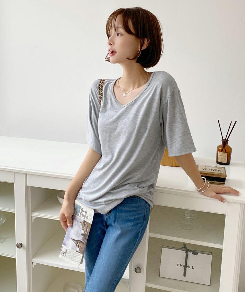 UネックルーズフィットTシャツ・t68266 レディース 【tops】トップス Tシャツ 半袖 ハーフスリーブ 単色 無地 シンプル ベーシック カジュアル ゆったり ラフ 二の腕カバー ドロップショルダー Uネック レーヨン 柔らかい 夏 韓国ファッション