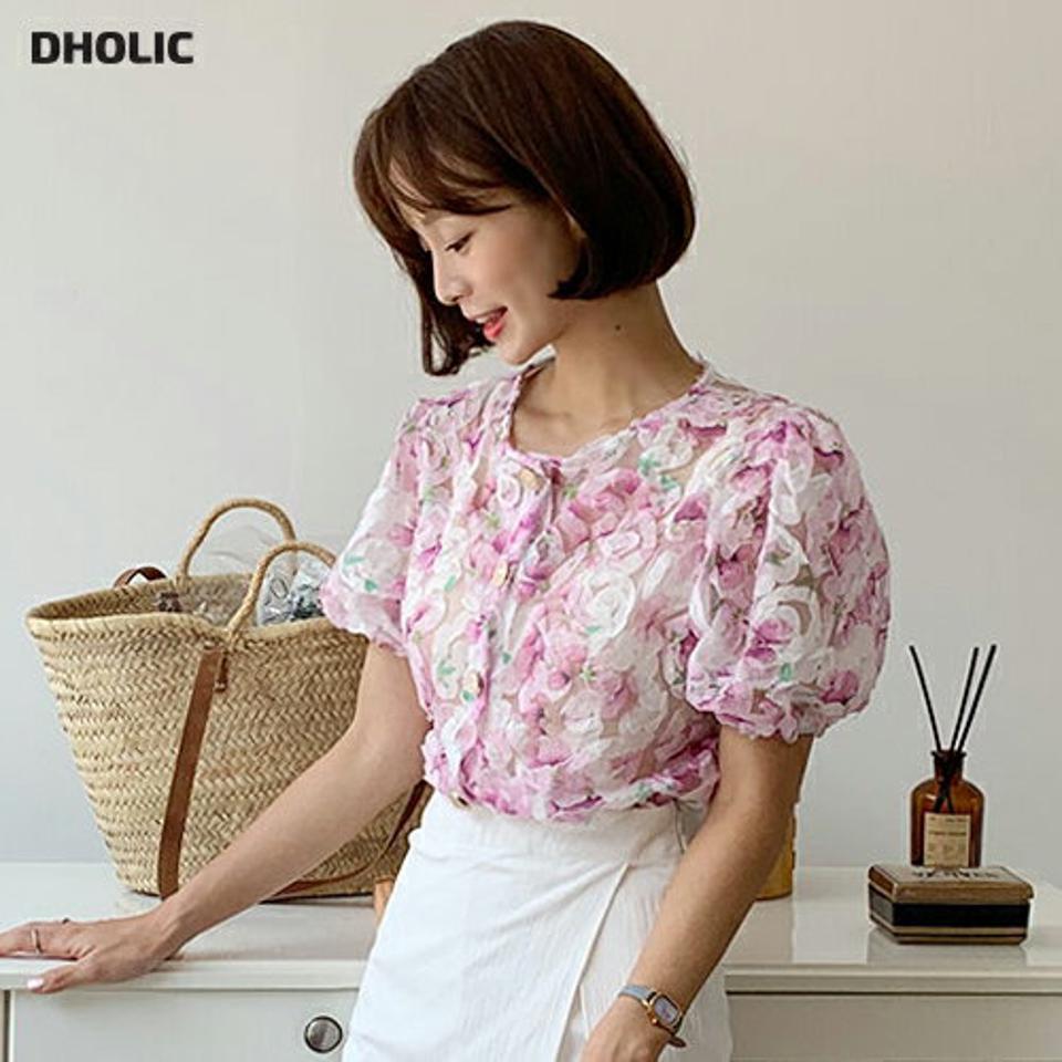 【10%OFF】花柄テクスチャーパフブラウス・t68270 レディース 【bl】トップス ブラウス 半袖 パフスリーブ 花柄 袖コン ボリューム袖 二の腕カバー フェミニン 大人 ラウンドネック かわいい 透け感 シアー シースルー ゴールド 紫 ピンク 夏 韓国ファッション セール SALE