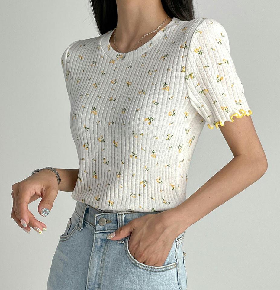 花柄リブメロウTシャツ・t03030 レディース 【tops】トップス Tシャツ 半袖 メロウ 花柄 リブ ガーリー かわいい 可愛い レトロ 小花柄 ラウンドネック リブ 黄色 イエロー 夏 韓国ファッション