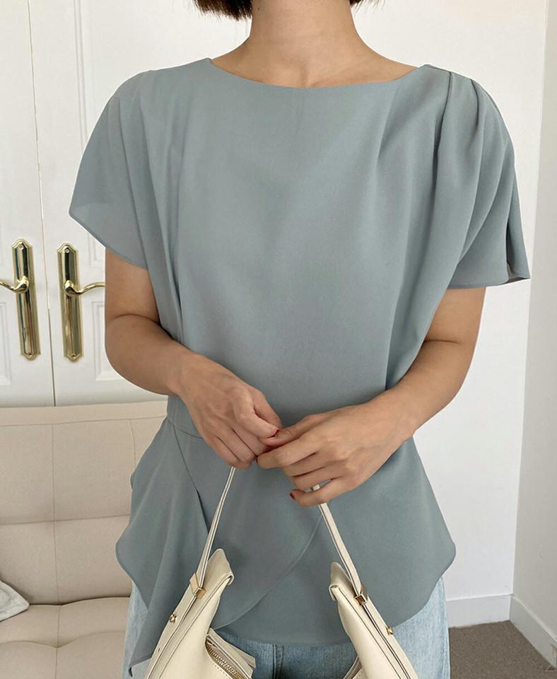 【10%OFF】アンバランスへムブラウス・t01036 レディース 【bl】トップス ブラウス 半袖 パフスリーブ ラウンドネック 単色 無地 シンプル くすみ 大人 オフィスカジュアル きれいめ ユニーク 夏 韓国ファッション セール SALE