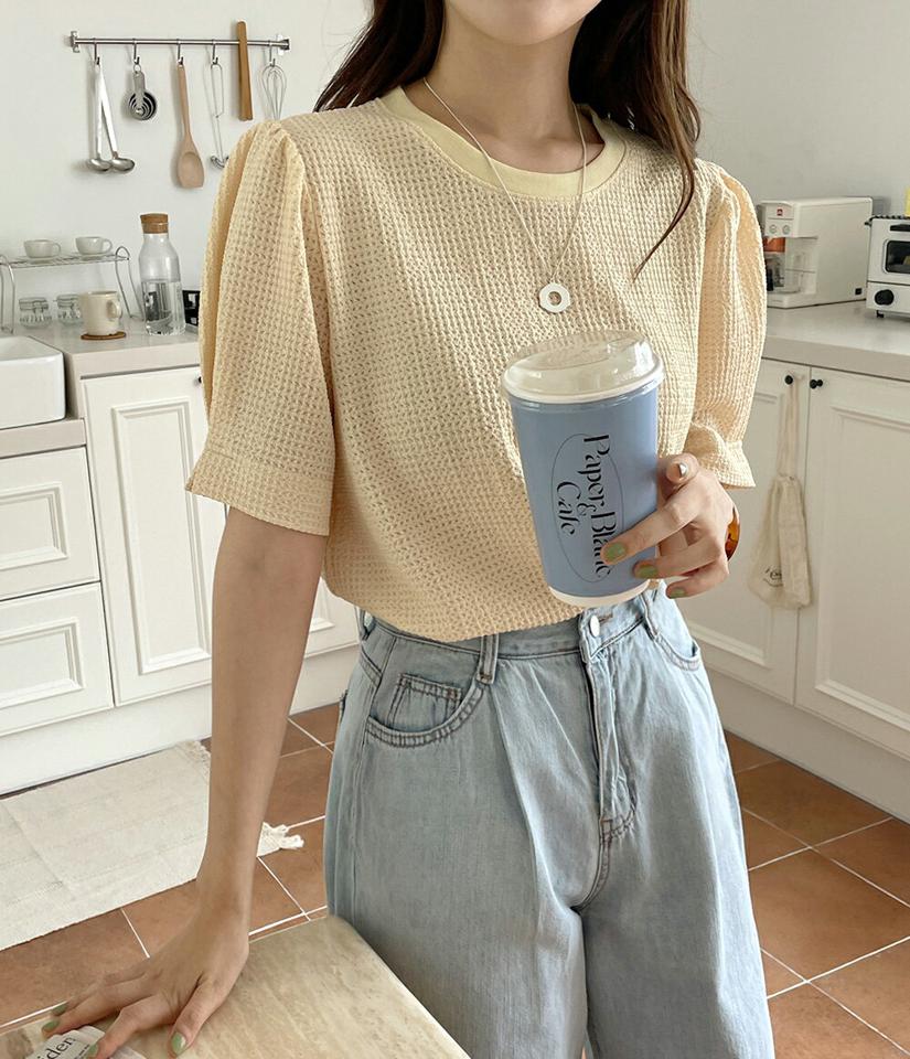ワッフルパフスリーブTシャツ・b01448 レディース 【tops】トップス Tシャツ 半袖 パフスリーブ ワッフル ラウンドネック カジュアル 単色 無地 かわいい 二の腕カバー 黄色 夏 韓国ファッション