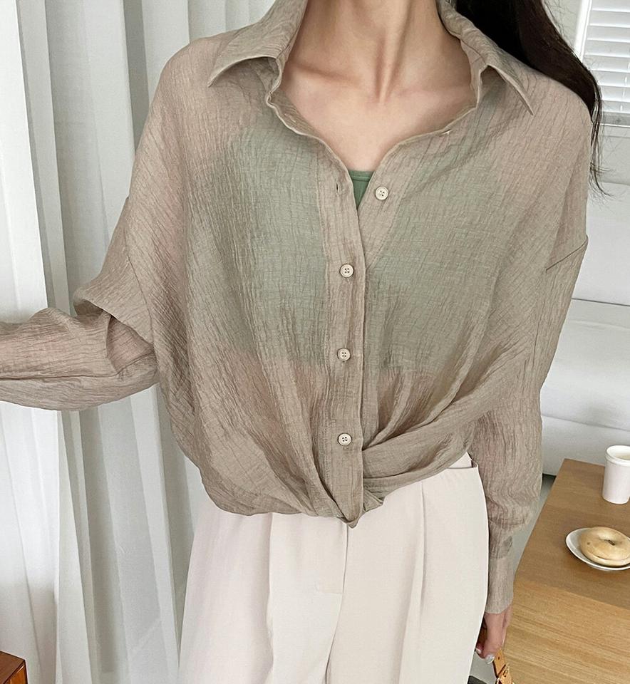 シースルーツイストシャツ・t72786 レディース 【bl】シャツ 長袖 単色 無地 シンプル ベーシック 透け感 シースルー シアー ツイスト ユニーク ぼたん ボタン 襟 春 夏 カジュアル 大人 ルーズ リンクル ベージュ 韓国ファッション ハイホリHIHOLLI