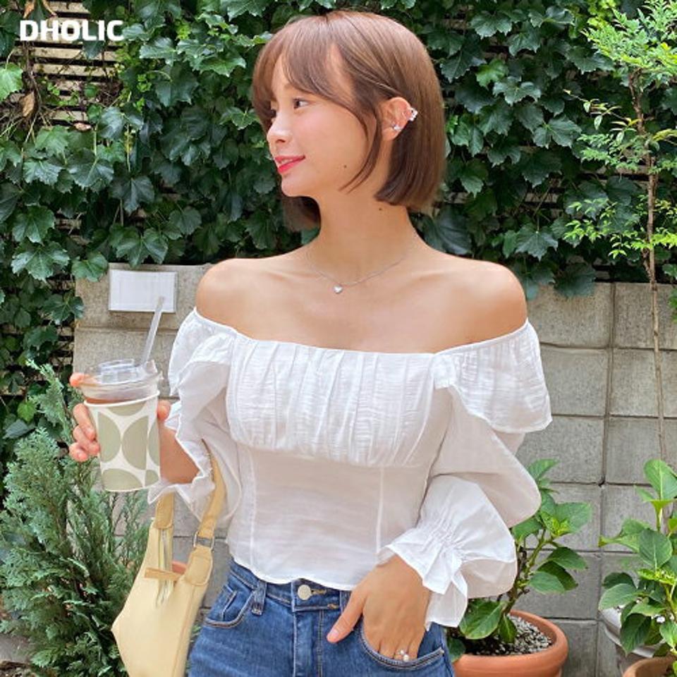 マルチWAYフリルシャーリングブラウス・t01084 レディース 【bl】トップス ブラウス 長袖 フリル シャーリング オフショルダー 肩出し デコルテ パフスリーブ 白 フェミニン かわいい 可愛い スクエアネック 2way 春 秋 韓国ファッション