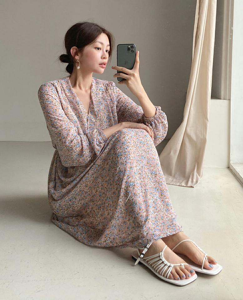 ストリング付花柄ワンピース・b01073 レディース 【ops】ワンピース ロング丈 長袖 ストリング 花柄 フェミニン 揺れ感 大人 Aライン ギャザー ウエストゴム Vネック レトロ ブラウン 茶色 秋 韓国ファッション