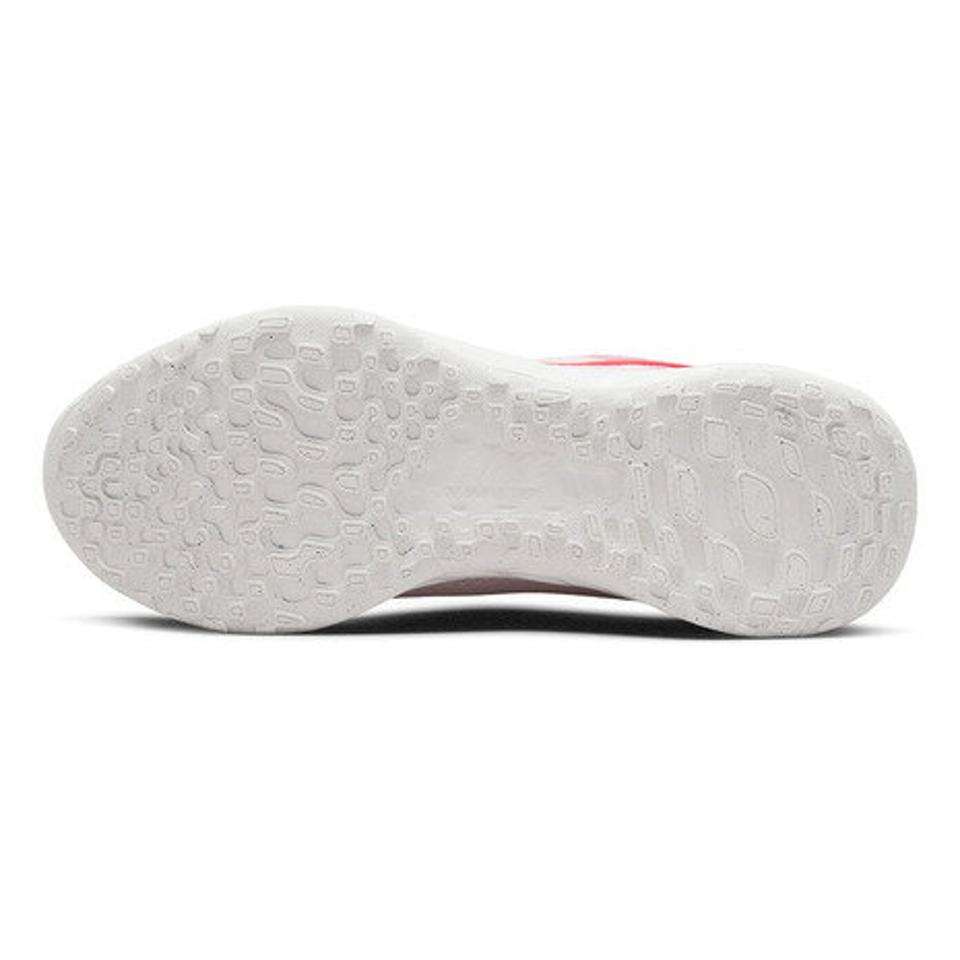 ナイキ（NIKE）（レディース）ランニングシューズ レディース ピンク レボリューション 6 NN DC3729-601 スニーカー
