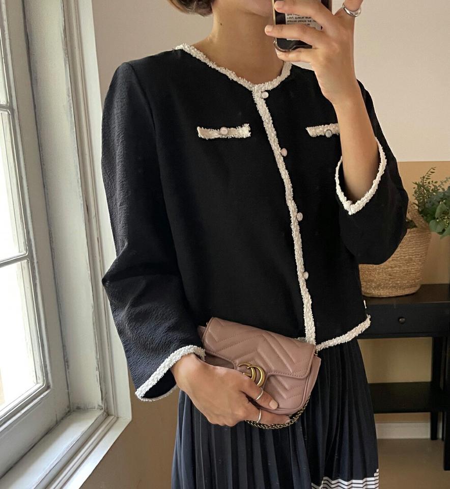 フリンジリンクルブラウス・t68333 レディース 【bl】トップス ブラウス 長袖 フリンジ リンクル パフスリーブ クロップド丈 ラウンドネック フェミニン 大人 きれいめ 高級感 配色 茶色 ブラウン 春 秋 韓国ファッション