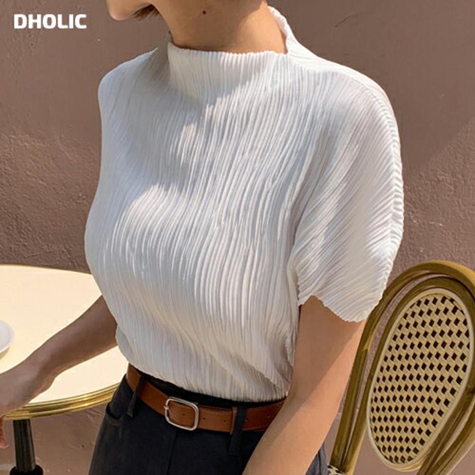 ハーフネックプリーツブラウス・t68407 レディース 【bl】トップス ブラウス 半袖 ハーフネック プリーツ フェミニン 上品 大人 単色 きれいめ シルキー 高級感 フレンチスリーブ ショートスリーブ 白 春 夏 韓国ファッション