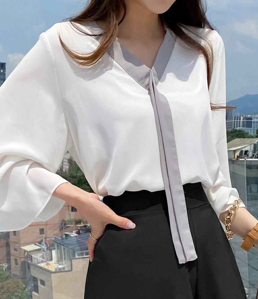 配色リボンブラウス・t00940 レディース 【bl】ブラウス トップス 配色 柄 模様 Vネック 鎖骨 デコルテ リボン りぼん タイ フレア 七分袖 7分袖 オフィスカジュアル 春 秋 フェミニン 大人 パステル 白 韓国ファッション ハイホリHIHOLLI
