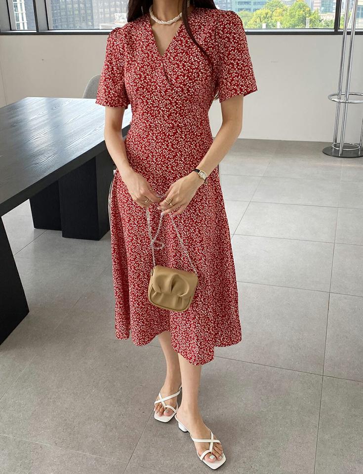 小花柄カシュクールワンピース・t00948 レディース 【ops】ワンピース ロング丈 半袖 柄 模様 小花柄 花柄 カシュクール Vネック 鎖骨 デコルテ フレア ウエストマーク 春 夏 フェミニン かわいい 可愛い 上品 赤 韓国ファッション ハイホリHIHOLLI