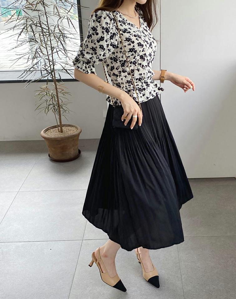 【10%OFF】2TYPE配色ワンピース・b00949 レディース 【ops】ワンピース ロング丈 半袖 無地 単色 花柄 模様 柄 Aライン ウエストゴム 楽ちん Vネック 鎖骨 デコルテ パフ袖 パフスリーブ 春 夏 上品 フェミニン フレア 韓国ファッション ハイホリHIHOLLI セール SALE