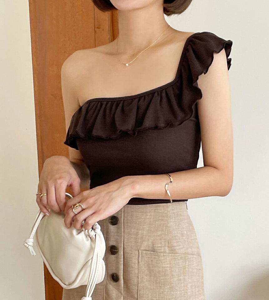 【10%OFF】フリルワンショルダーノースリーブ・t67508 レディース 【tops】トップス スリーブレス ノースリーブ ワンショルダー 肩出し デコルテ 鎖骨 きれいめ フリル 単色 無地 かわいい セクシー リブ ブラウン 茶色 夏 韓国ファッション セール SALE