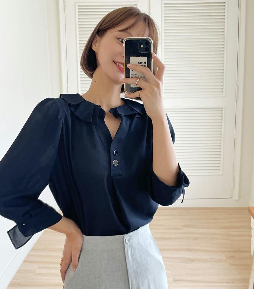 プリーツカラーボタンブラウス・t67507 レディース 【bl】トップス ブラウス 長袖 プリーツ 襟コン かわいい 可愛い 大人 フェミニン ベージュ パフスリーブ オフィスカジュアル 上品 通勤 春 秋 韓国ファッション