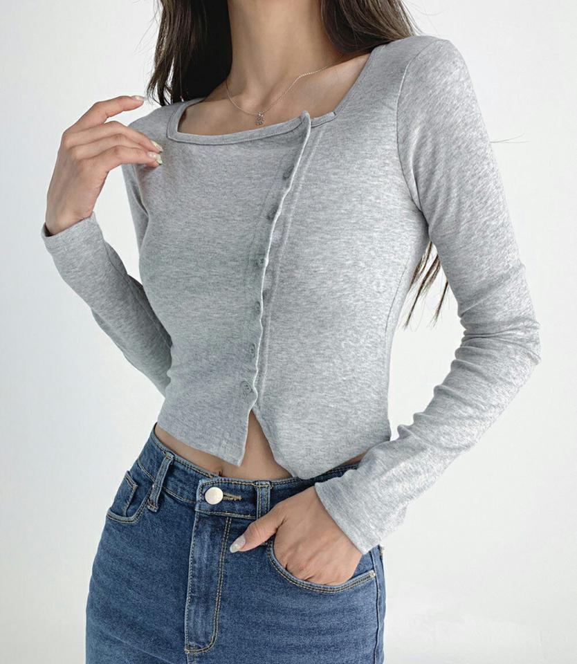 スクエアボタンTシャツ・t03105 レディース 【tops】トップス Tシャツ 長袖 ロンT ボタン スクエアネック 単色 無地 シンプル カジュアル スリム タイト へそ出し クロップド丈 春 秋 韓国ファッション
