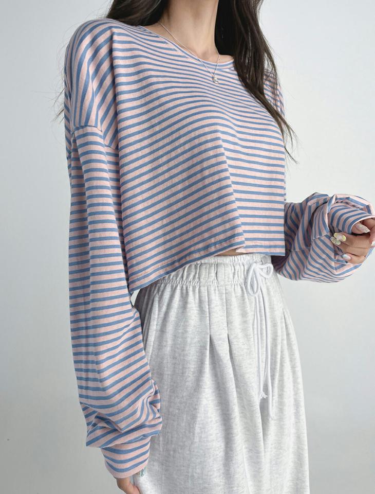 ボーダークロップドTシャツ・t03104 レディース 【tops】トップス Tシャツ 長袖 ボーダー柄 クロップド丈 へそ出し 短丈 カジュアル ラウンドネック ワイドスリーブ ドロップショルダー ショート丈 春 秋 韓国ファッション