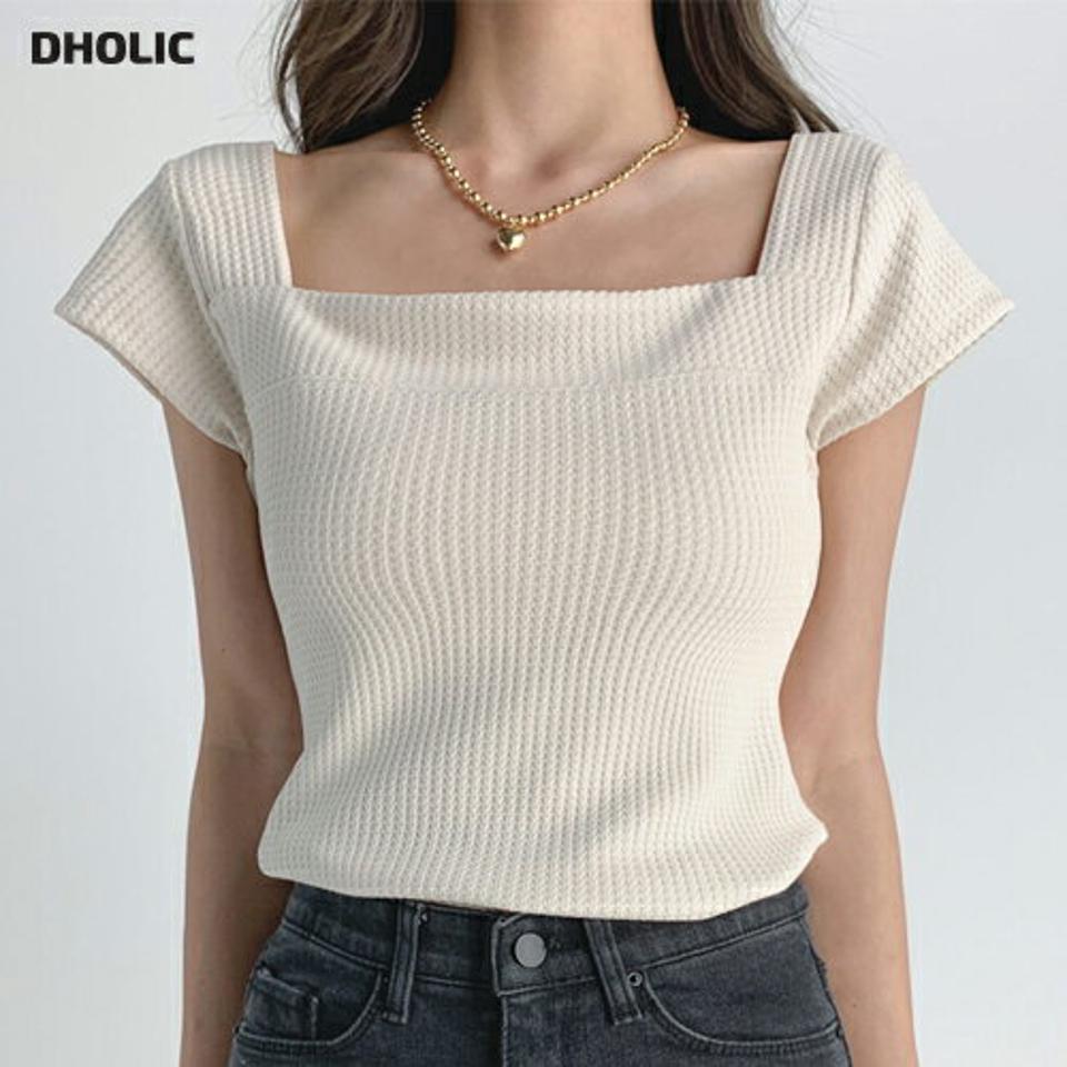 【10%OFF】スクエアネックワッフルTシャツ・t03113 レディース 【tops】トップス Tシャツ 半袖 ワッフル生地 スクエアネック デコルテ 鎖骨 単色 フェミニン かわいい 可愛い キャップスリーブ ショートスリーブ 大人 夏 韓国ファッション セール SALE