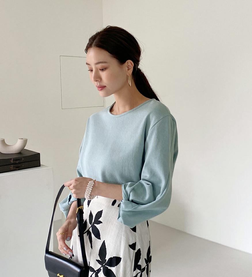 ツイストスリーブTシャツ・b72495 レディース 【tops】トップス Tシャツ 7分袖 七分袖 単色 無地 シンプル パステル ツイストスリーブ 春 夏 秋 フェミニン オフィスカジュアル ピンク 黒 白 水色 ベージュ 韓国ファッション ハイホリHIHOLLI