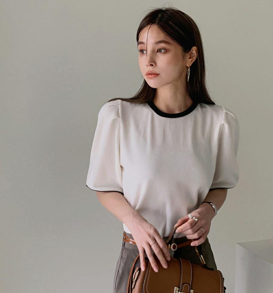 配色パイピングパフTシャツ・t72520 レディース 【tops】トップス Tシャツ 配色 柄 模様 パフスリーブ パフ袖 パイピング リブ タック 半袖 バイカラー モノトーン 春 夏 フェミニン かわいい 可愛い 白 黒 韓国ファッション ハイホリHIHOLLI