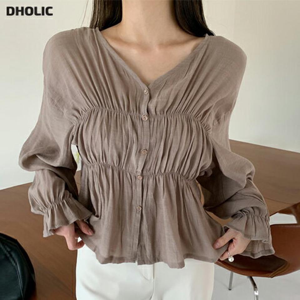 Vネックシャーリングブラウス・t72505 レディース 【bl】ブラウス トップス 長袖 Vネック 鎖骨 デコルテ シャーリング お腹カバー フレア ゆったり 体型カバー ボタン ぼたん 単色 無地 春 夏 秋 フェミニン 茶色 インしない 韓国ファッション ハイホリHIHOLLI