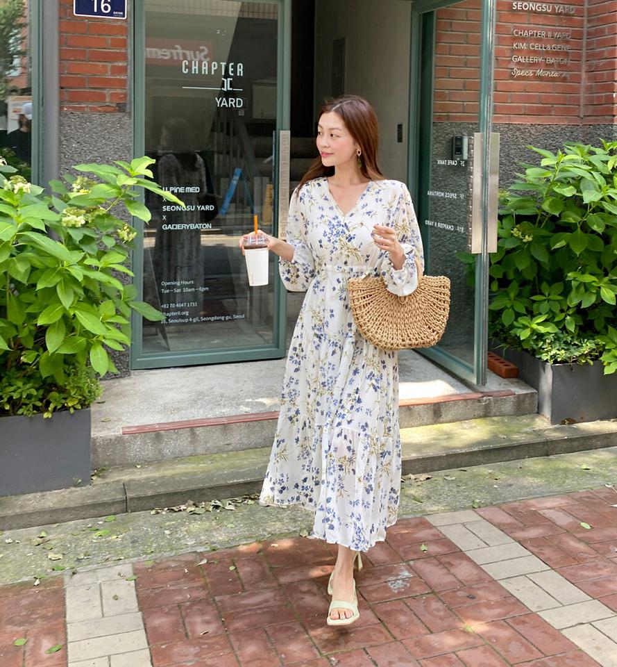 花柄Vネックストリングワンピース・b01506 レディース 【ops】ワンピース ロング丈 長袖 フェミニン きれいめ 花柄 Vネック ストリング かわいい 青 透け感 シアー シースルー シフォン カシュクール ティアード Aライン フレア 春 秋 韓国ファッション