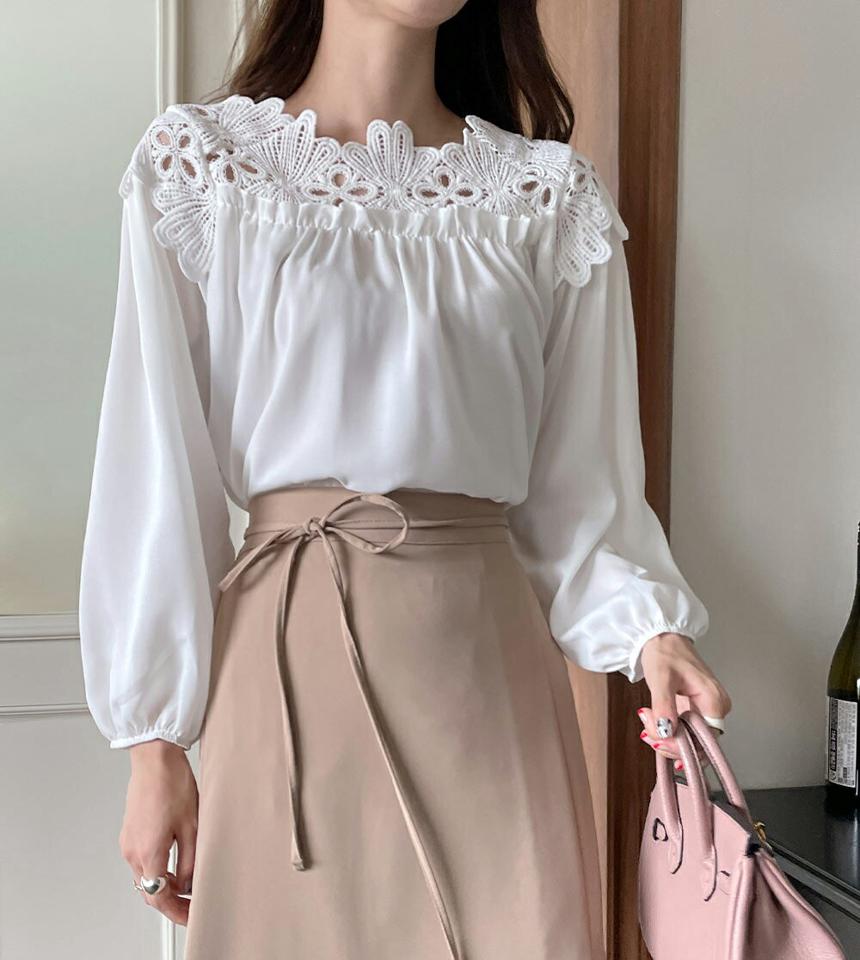 ショルダーフラワーレースブラウス・b00981 レディース 【bl】ブラウス トップス 単色 柄 模様 レース フラワー パフ袖 パフスリーブ 前後着用 7分袖 七分袖 ネックフリル 春 夏 フェミニン 上品 白 人気 韓国ファッション ハイホリHIHOLLI