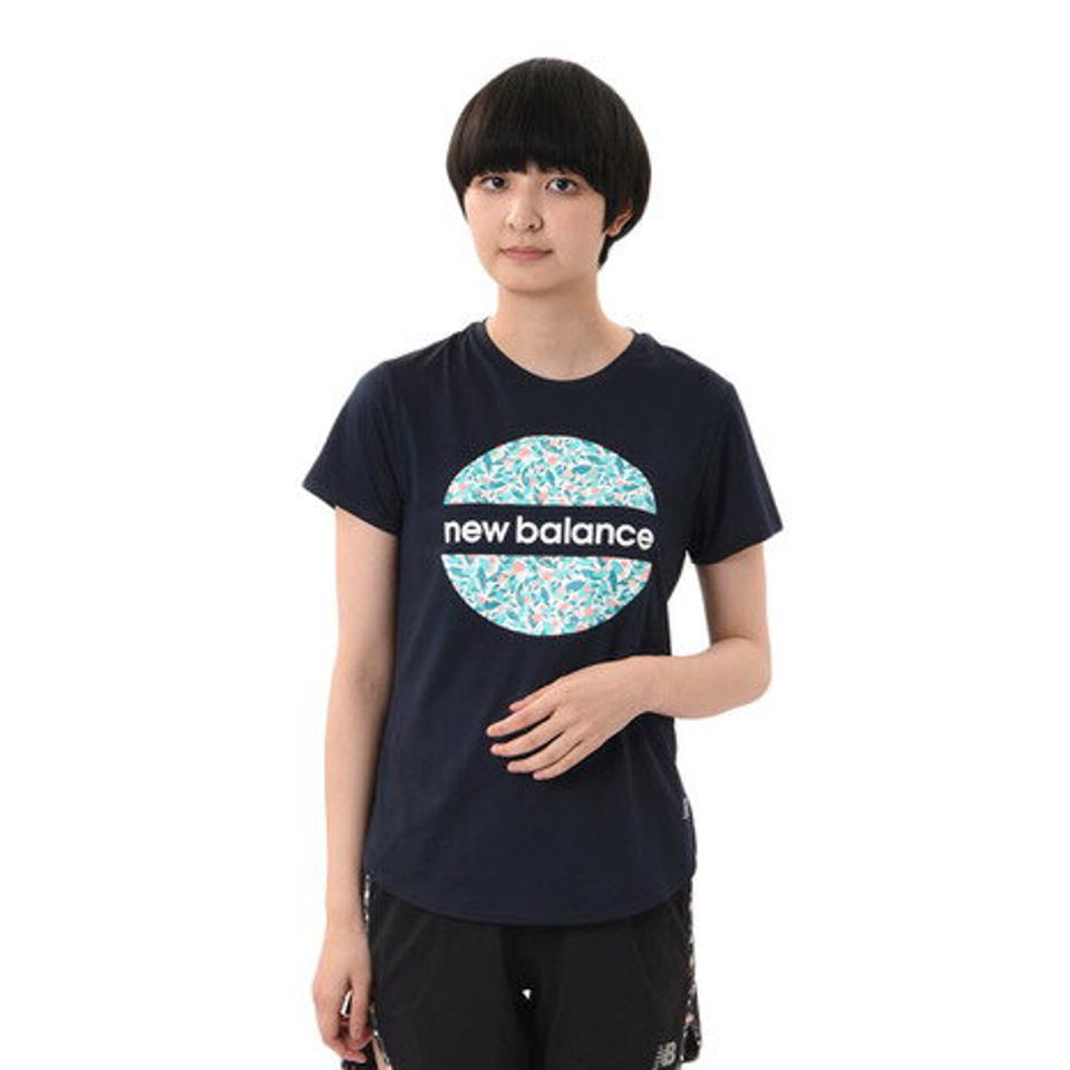 ニューバランス（new balance）（レディース）ランニング ランニングウェア レディース SAKURA ラウンドグラフィック 半袖 Tシャツ AWT1106YECL ナイトラン