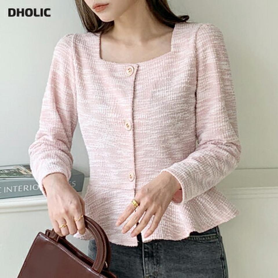 ツイードボタンペプラムブラウス・t72532 レディース 【bl】ブラウス トップス 長袖 ペプラム お腹カバー ツイード ボタン ぼたん 柄 模様 パステル スクエアネック 鎖骨 デコルテ 春 秋 冬 フェミニン ピンク 韓国ファッション ハイホリHIHOLLI