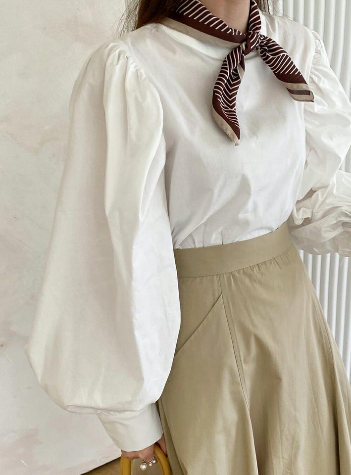 コットンパフスリーブブラウス・t72535 レディース 【bl】ブラウス トップス 長袖 単色 無地 パフスリーブ コットン 綿 ハーフネック 春 秋 フェミニン インしないブラウス モックネック デコラティブ ボリュームスリーブ プルオーバー 韓国ファッション ハイホリHIHOLLI