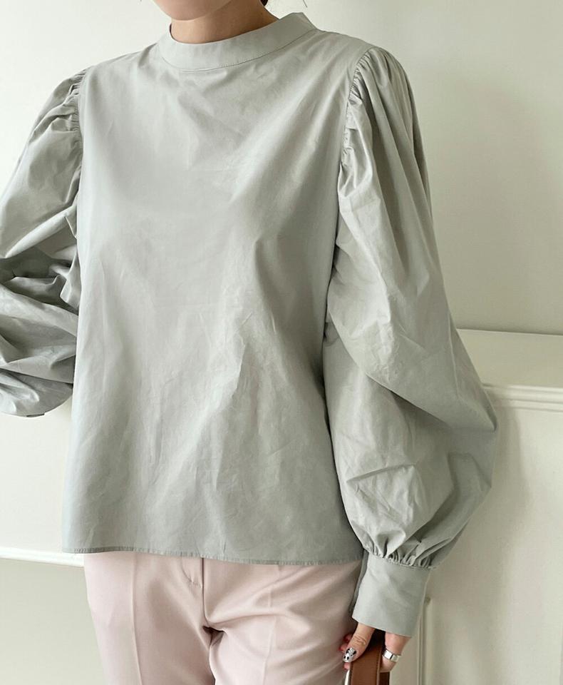 コットンパフスリーブブラウス・t72535 レディース 【bl】ブラウス トップス 長袖 単色 無地 パフスリーブ コットン 綿 ハーフネック 春 秋 フェミニン インしないブラウス モックネック デコラティブ ボリュームスリーブ プルオーバー 韓国ファッション ハイホリHIHOLLI