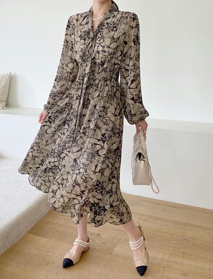 リボン花柄シャーリングワンピース・b72537 レディース 【ops】ワンピース ロング丈 長袖 柄 模様 花柄 Vネック 鎖骨 デコルテ ウエストマーク シャーリング Aライン フレア パフ袖 春 秋 フェミニン ベージュ 韓国ファッション ハイホリHIHOLLI