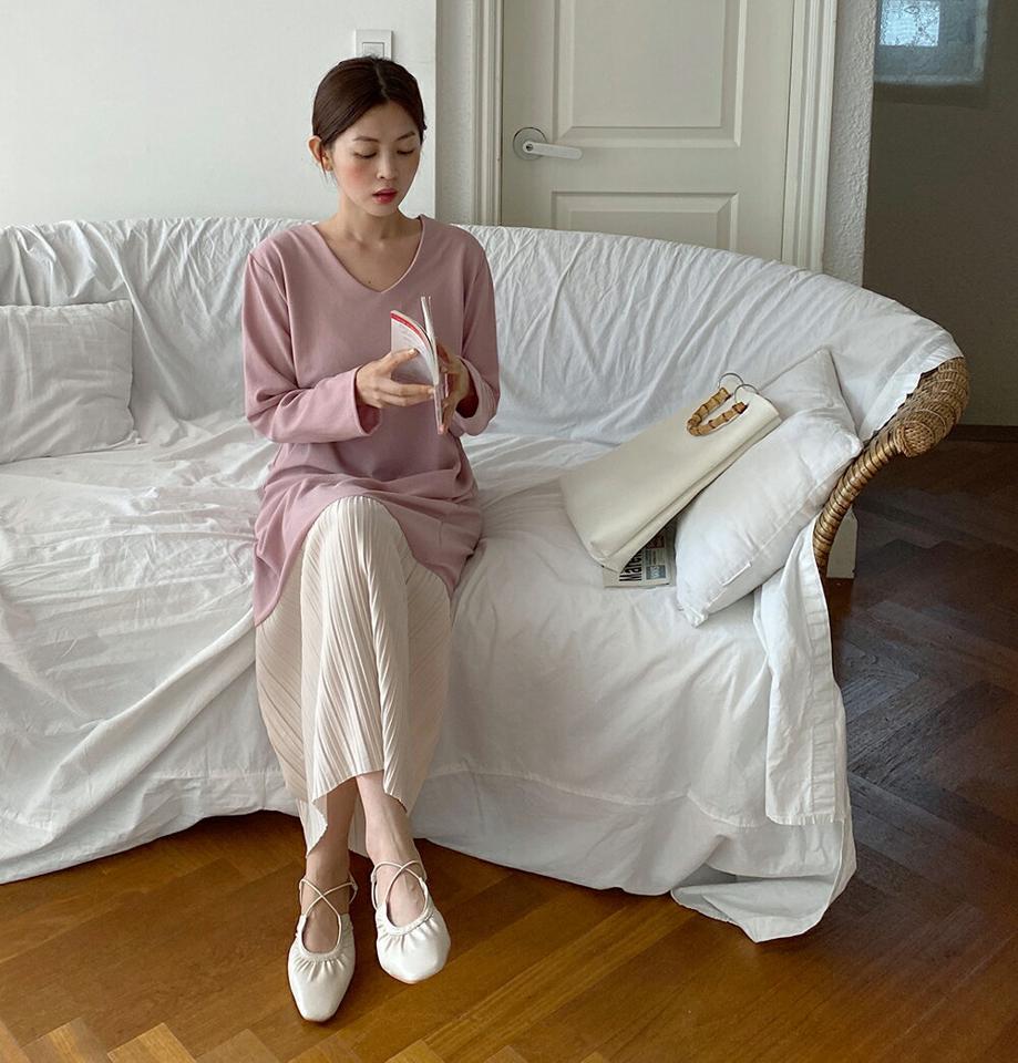 Vネック配色プリーツワンピース・b01564 レディース 【ops】ワンピース ロング丈 長袖 プリーツ 配色 Vネック フェミニン 大人 体型カバー カジュアル Iライン リンクル 春 バイカラー 秋 人気 韓国ファッション