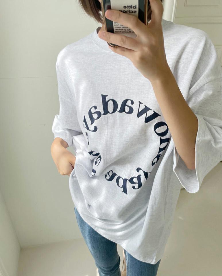 サークルレタリングTシャツ・t01128 レディース 【tops】トップス Tシャツ ロゴ レタリング ラウンドネック オーバーサイズ ゆったり ラフ カジュアル 体型カバー 楽ちん 七分袖 七分丈 7分袖 7分丈 コットン 柄 綿 春 秋 韓国ファッション 人気