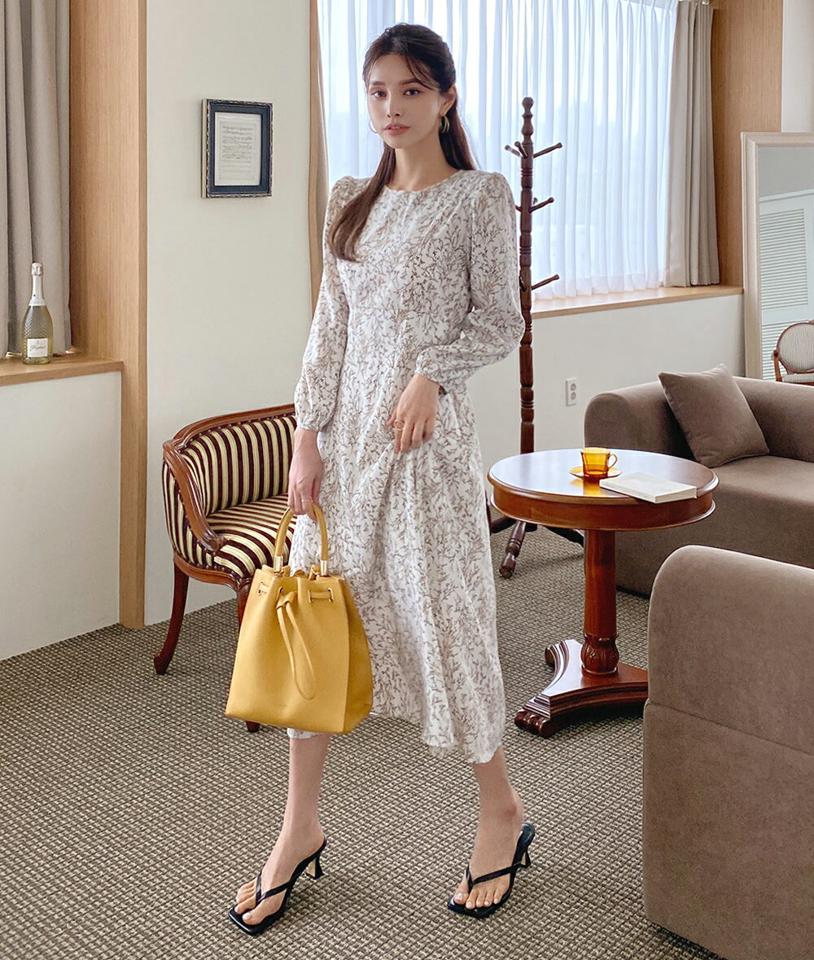 花柄リボンワンピース・b72847 レディース 【ops】ワンピース ロング丈 長袖 柄 模様 リボン りぼん フレア 揺れ感 ウエストマーク 春 秋 フェミニン ユニーク かわいい 可愛い 黒 ブラック 上品 高級感 花柄 韓国ファッション ハイホリHIHOLLI