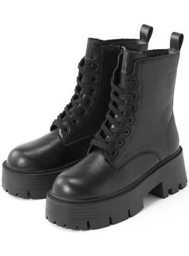 レースアップレザー厚底ミドルブーツ