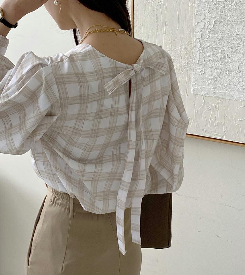 リボンチェックパフブラウス・b01009 レディース 【bl】ブラウス 7分袖 七分袖 柄 模様 チェック柄 バックシャン リボン りぼん パフ袖 パフスリーブ ボリューム ギャザー 秋 冬 かわいい 可愛い キュート ボリュームスリーブ 人気 韓国ファッション ハイホリHIHOLLI